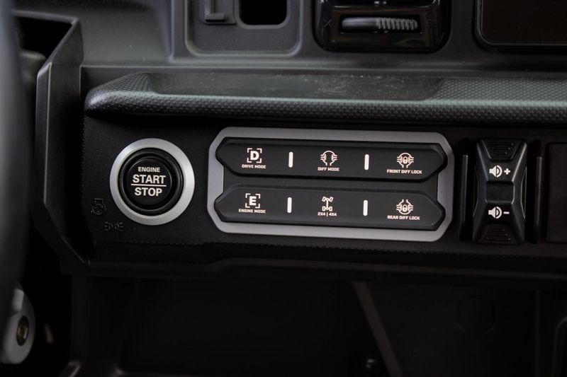 NEW 2026 CAN-AM DEFENDER MAX LONE STAR CAB HD11 Image 33