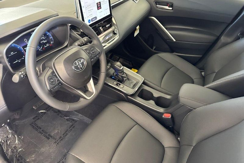 New 2026 Toyota Corolla Cross XLEImage 9