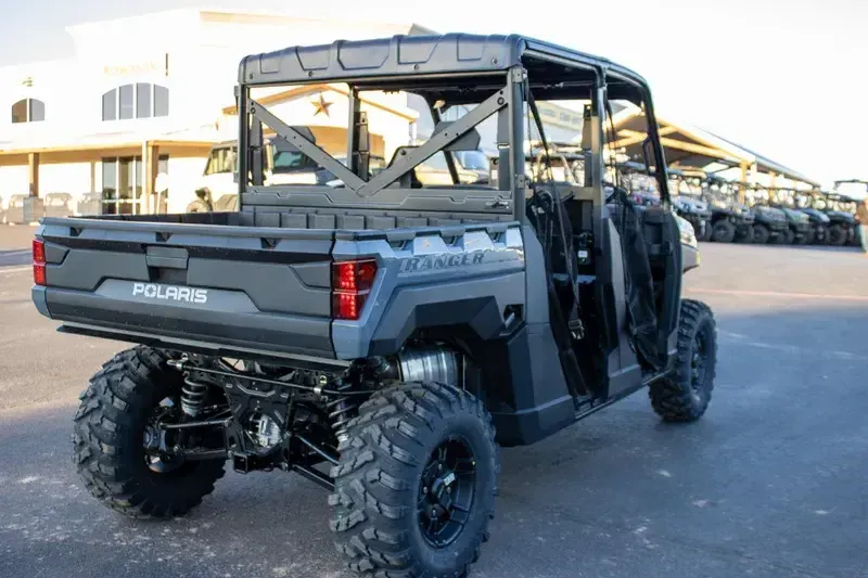 NEW 2026 POLARIS RANGER CREW XP 1000 PREMIUM Image 17