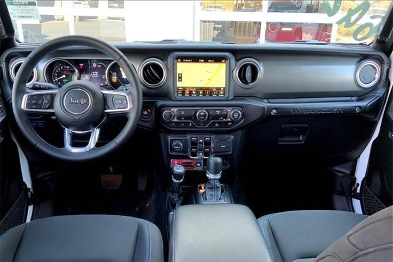 Used 2022 Jeep Wrangler 4xE Unlimited Rubicon 4xeImage 15