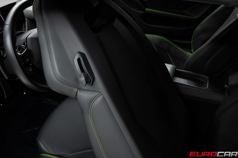 2023 Lamborghini Huracan EVO RWD *HIGH GLOSS BLACK STYLE PACKAGE* Image 36