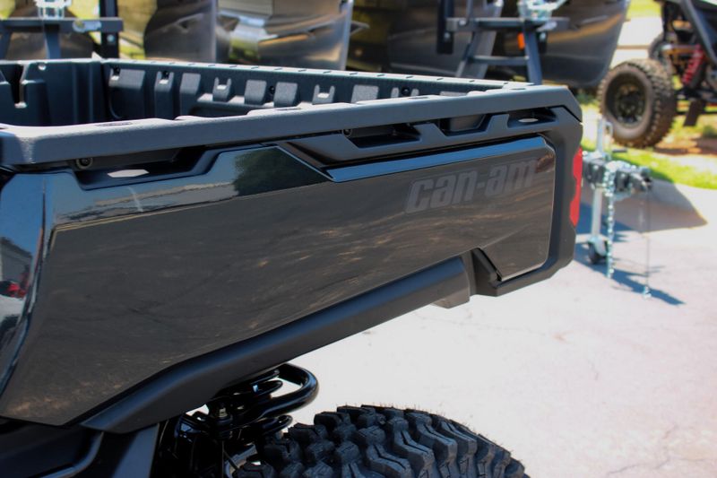 2025 Can-Am DEFENDER MAX LONE STAR HD10 STEALTH BLACK Image 5