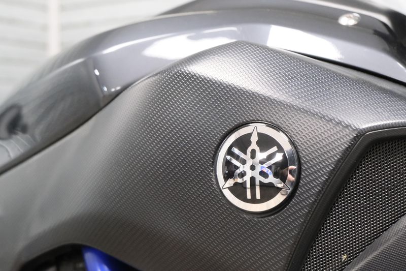 USED 2015 YAMAHA FZ07 Image 16