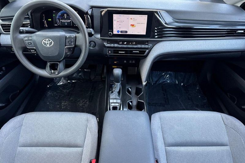 Used 2025 Toyota Camry LEImage 12