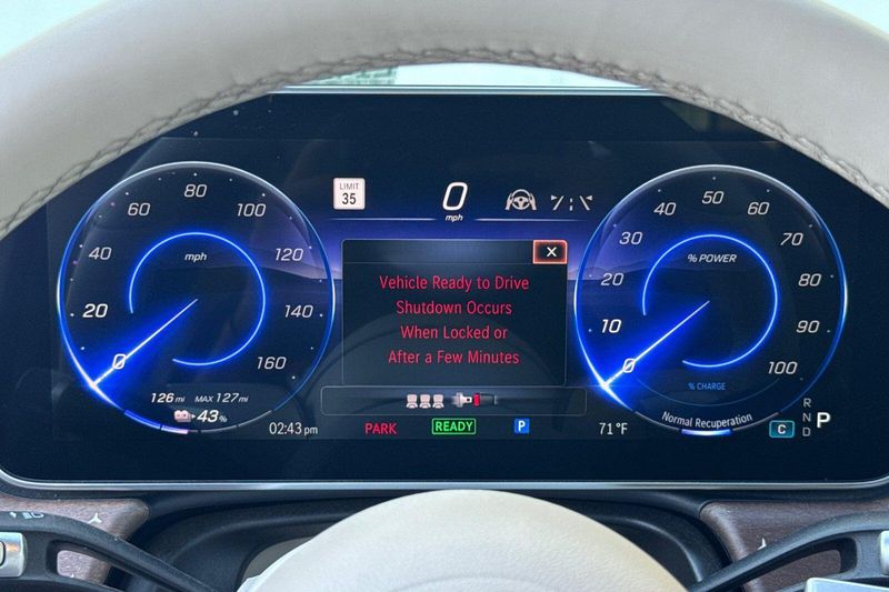 Used 2023 Mercedes-Benz EQS 450Image 31