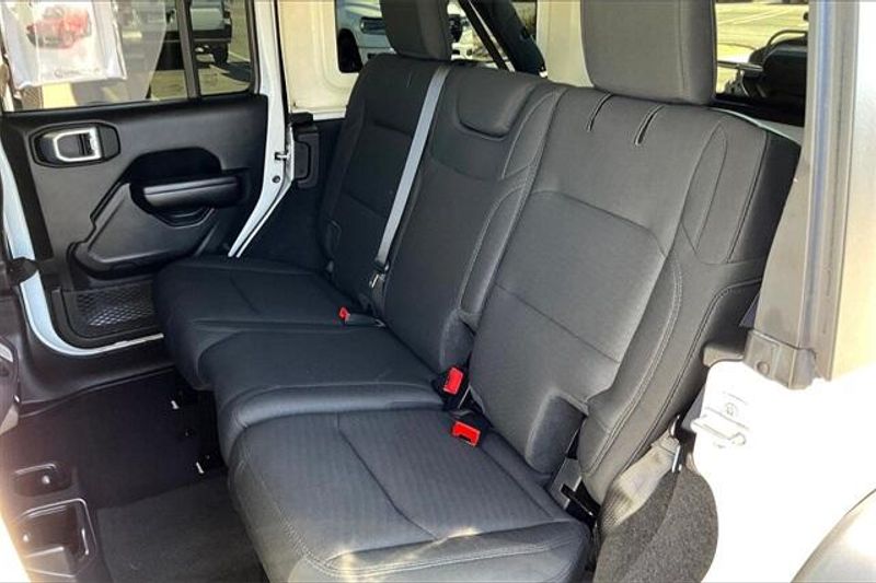 Used 2021 Jeep Wrangler Unlimited WillysImage 25
