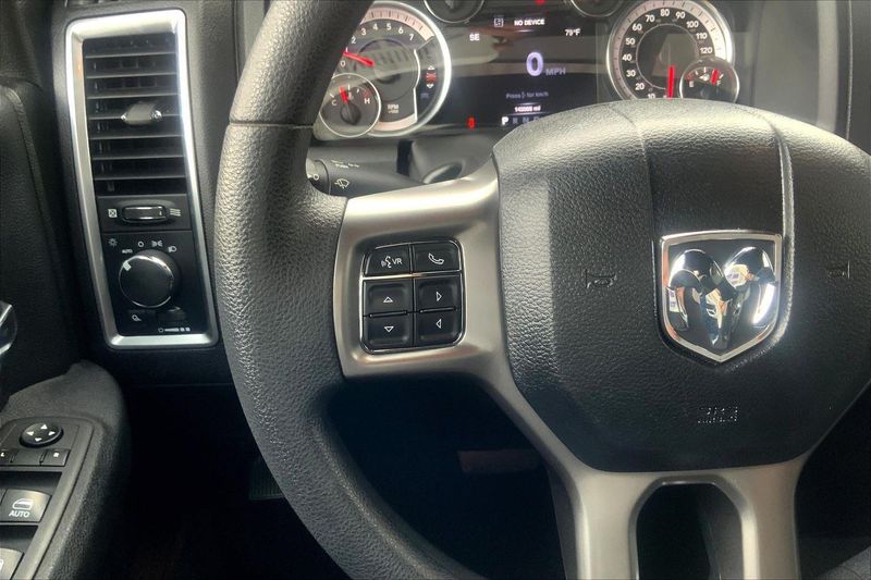 2021 Ram 1500 Classic Warlock photo 18