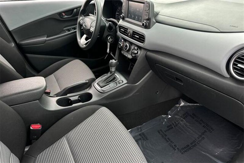 2021 Hyundai Kona SEImage 14