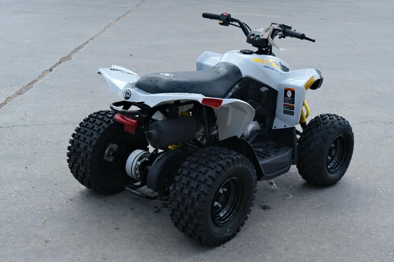 New 2025 Can-Am RENEGADE 110 EFI CATALYST GRAY AND NEO YELLOW Image 3