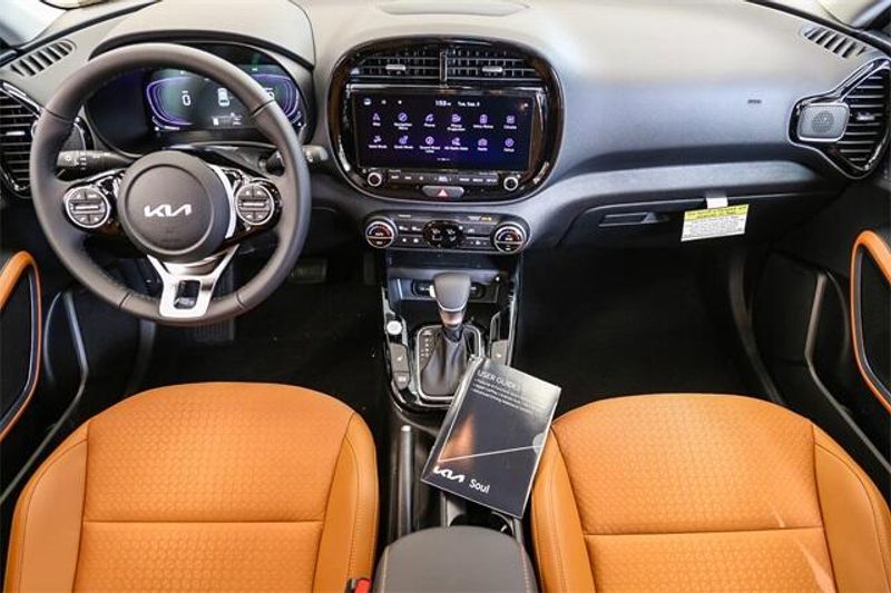 New 2025 Kia Soul EXImage 5