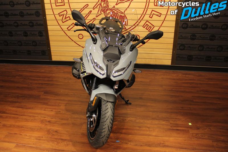 2026 BMW R1300RS ASA Image 3