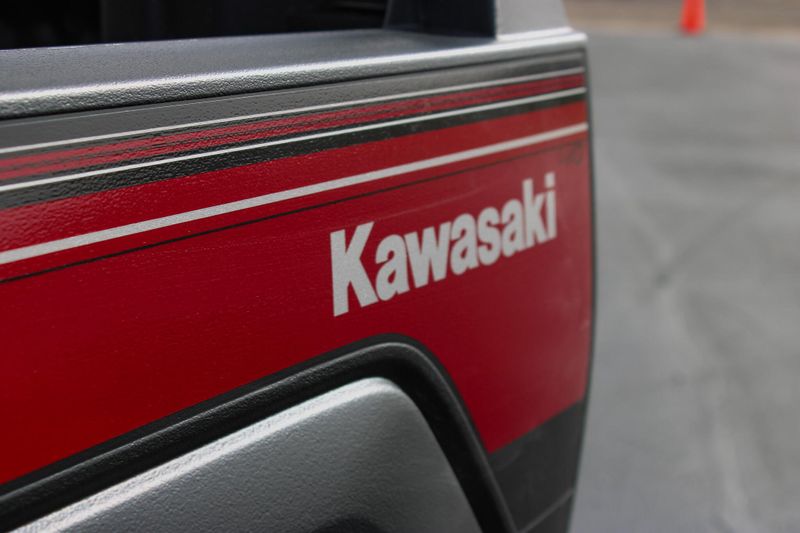 2026 Kawasaki MULE PROFXT 1000 LE PLATINUM RANCH EDITION METALLIC DEEP RED Image 18