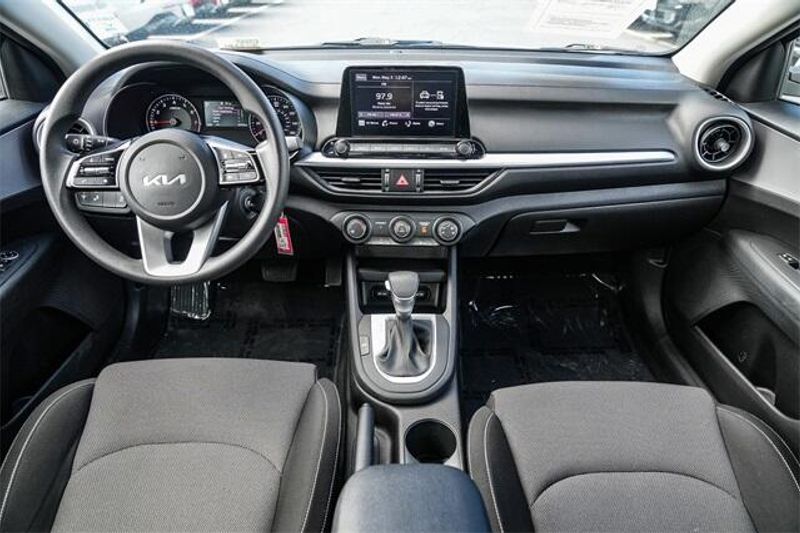 2023 Kia Forte LXSImage 13