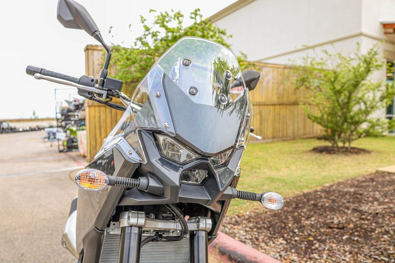 NEW 2026 KAWASAKI KLE 500 ABS Image 9