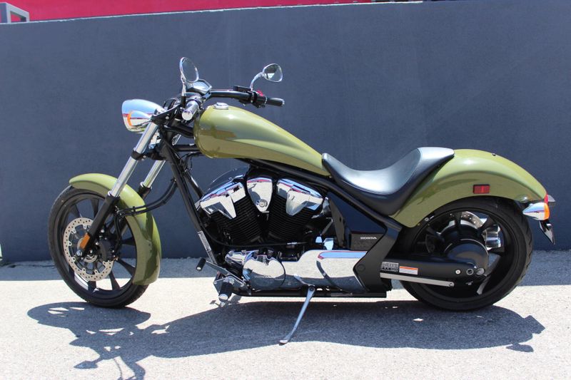 2025 Honda Fury Image 4