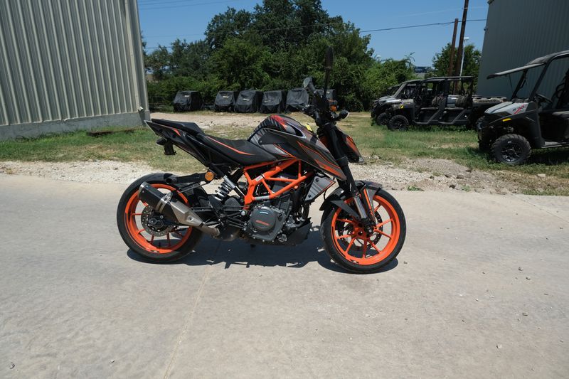 2021 KTM 390 DUKEImage 7