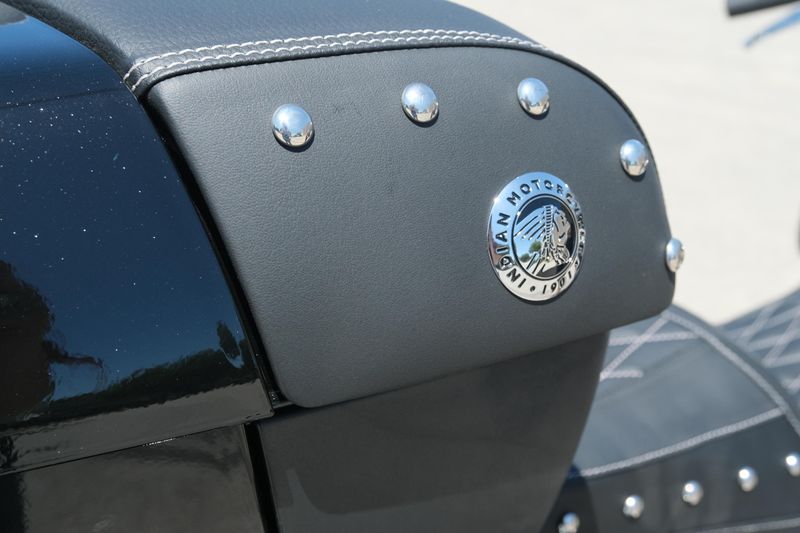NEW 2025 INDIAN MOTORCYCLE ROADMASTER WITH POWERBAND AUDIO PACKAGE BLACK Image 14
