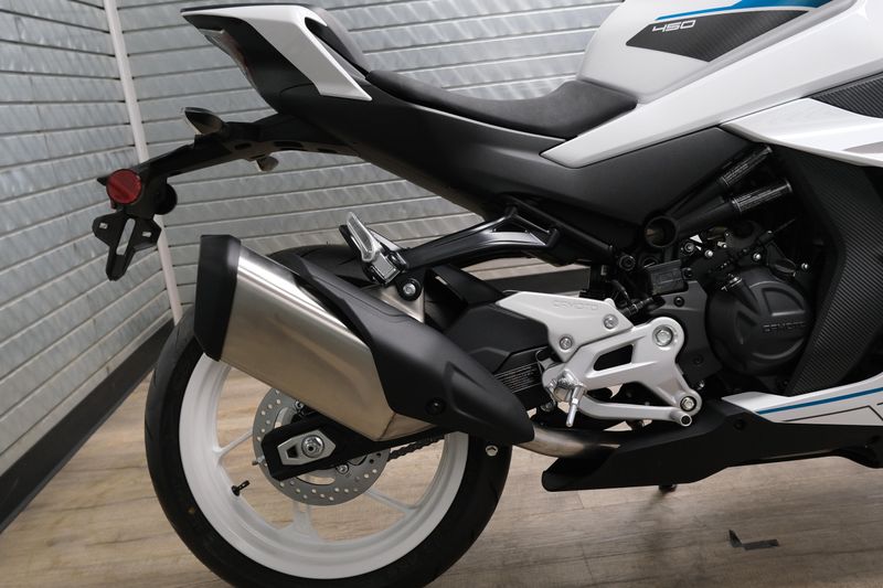 NEW 2026 CFMOTO 450SS Image 15