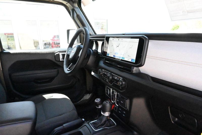 2025 Jeep Wrangler WillysImage 16