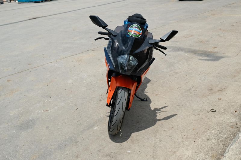 2024 KTM RC 390 BLUE Image 8