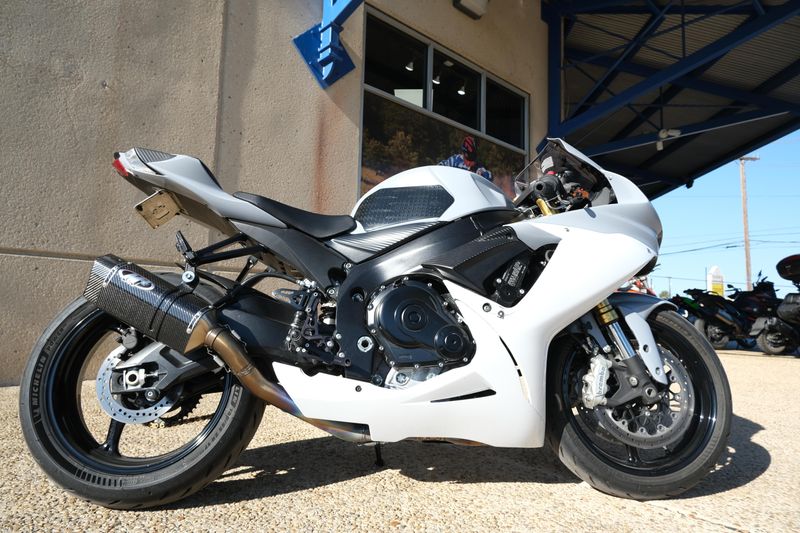 2022 Suzuki GSXR 750 GRAY AND WHITEImage 23