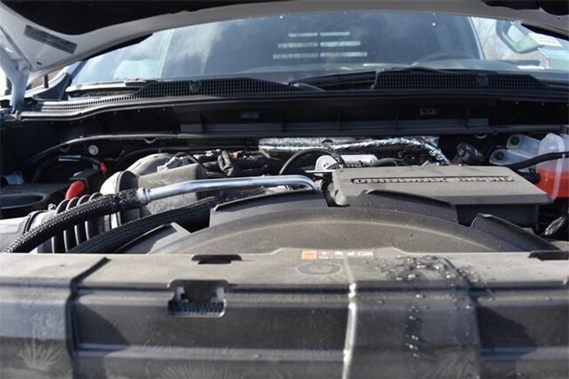 2025 Chevrolet Silverado 3500HD Work TruckImage 32