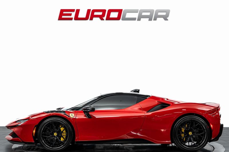 Used 2022 Ferrari SF90 Stradale *HUGE CARBON OPTIONS * SUSPENSION LIFTER*Image 2