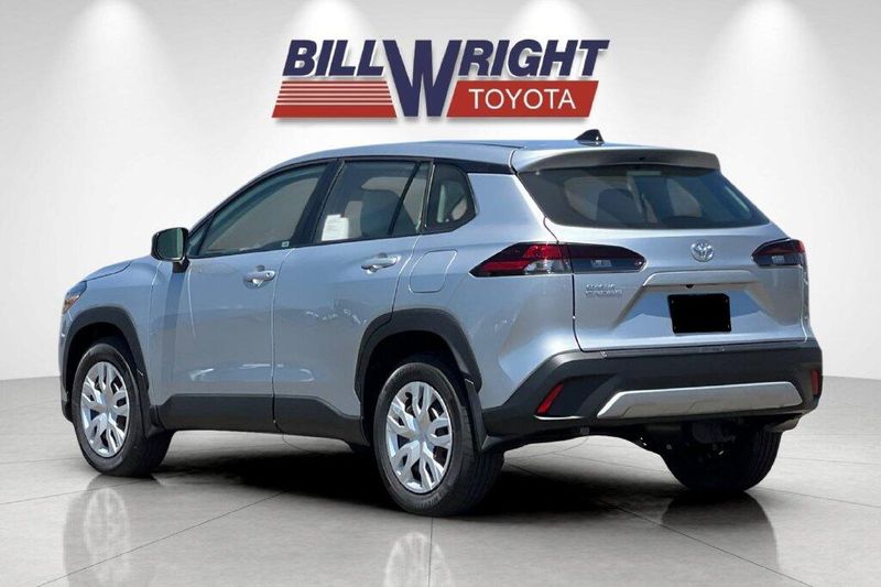 New 2026 Toyota Corolla Cross LImage 5