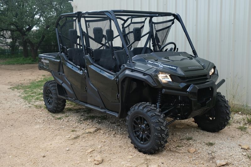 2025 Honda PIONEER 10006 DELUXE CREW BLACK FOREST GREEN Image 1