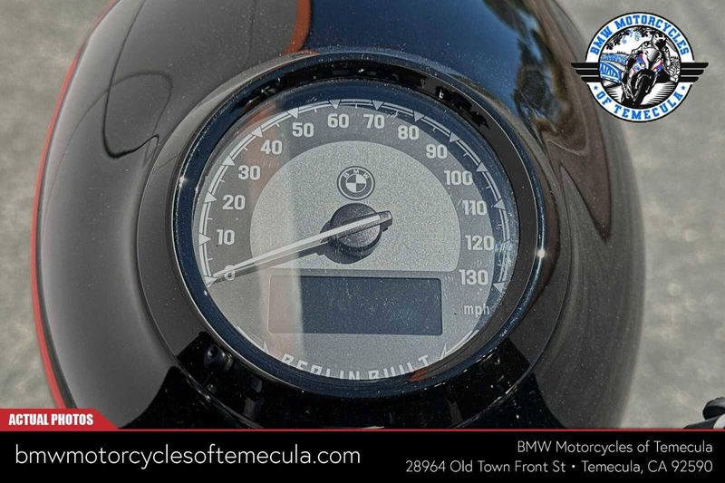 2024 BMW R 18 ROCTANE   in a MINERAL GREY MET MATTE exterior color. BMW Motorcycles of Temecula – Southern California (951) 506-6903 bmwmotorcyclesoftemecula.com 