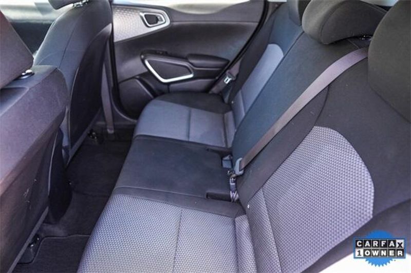 Used 2023 Kia Soul LXImage 18