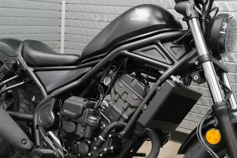 NEW 2026 HONDA REBEL 300 ECLUTCH Image 16