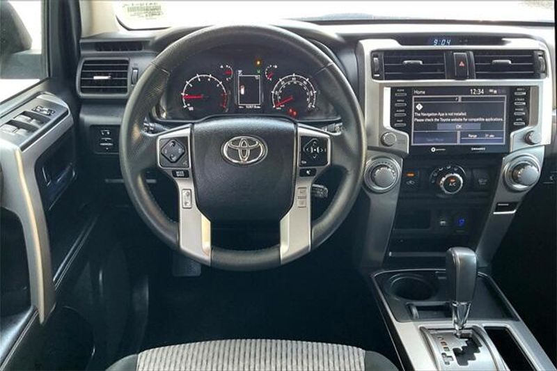 2022 Toyota 4Runner SR5Image 4