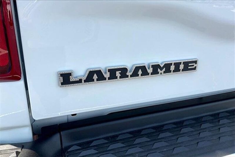New 2025 RAM 2500 Laramie Mega Cab 4x4 6