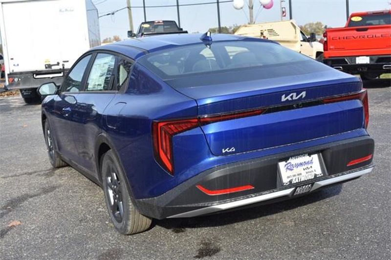 2025 Kia K4 LXSImage 5