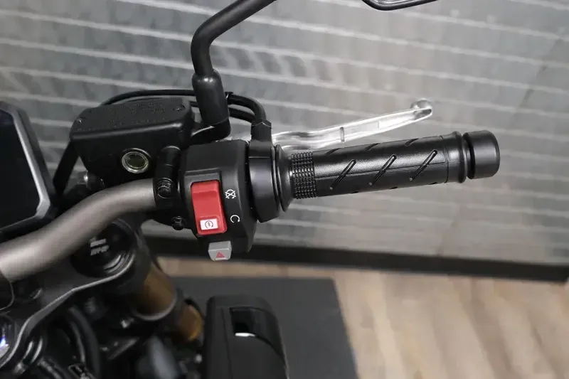 NEW 2026 HONDA CB650R ECLUTCH Image 9