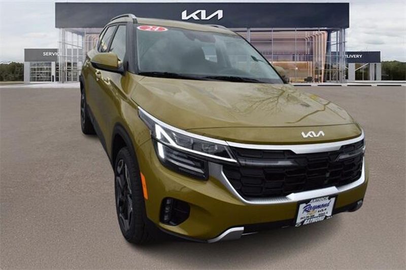 2024 Kia Seltos SXImage 11