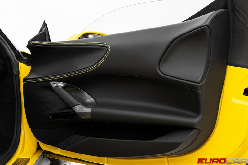 2022 Ferrari SF90 Stradale *CARBON FIBER INTERIOR * FRONT PPF*Image 26
