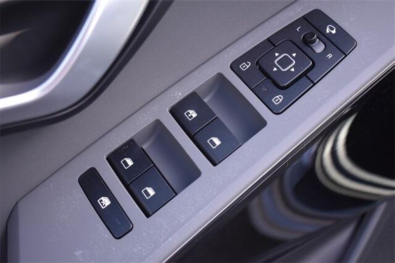 New 2025 Kia Niro EX TouringImage 20
