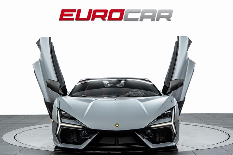 Used 2024 Lamborghini Revuelto *HUGE CARBON OPTIONS * FACTORY MATTE PAINT*Image 9