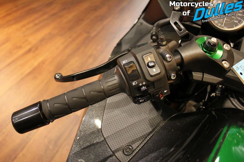 Used 2018 Kawasaki Ninja ZX-14R ABS SE Image 9