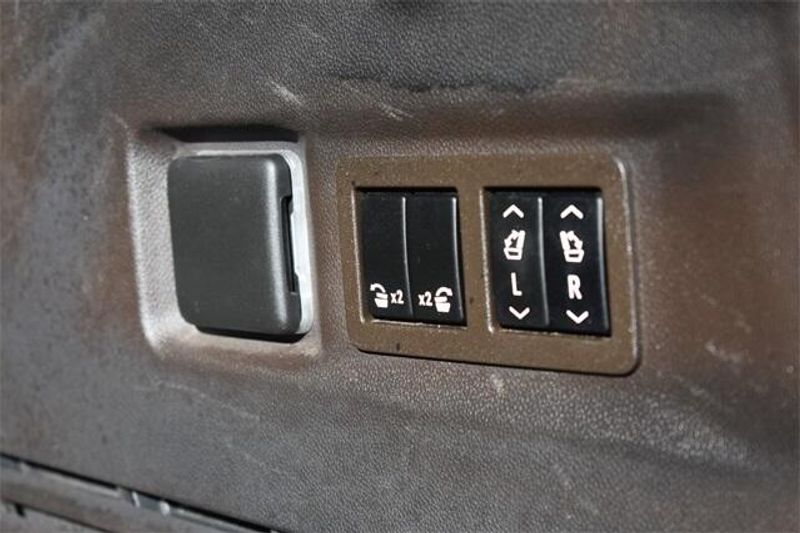 Used 2021 GMC Yukon DenaliImage 25