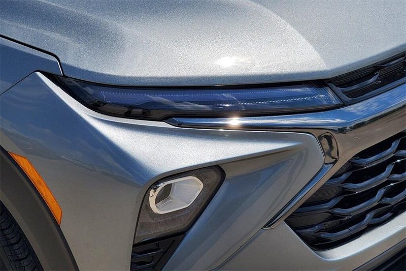 2024 Chevrolet Trailblazer RS photo 3