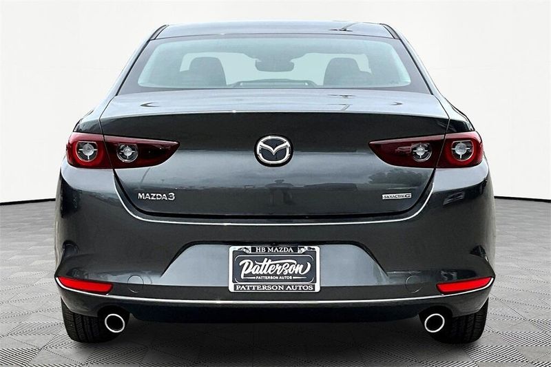 Used 2025 Mazda Mazda3 2.5 S Select SportImage 4