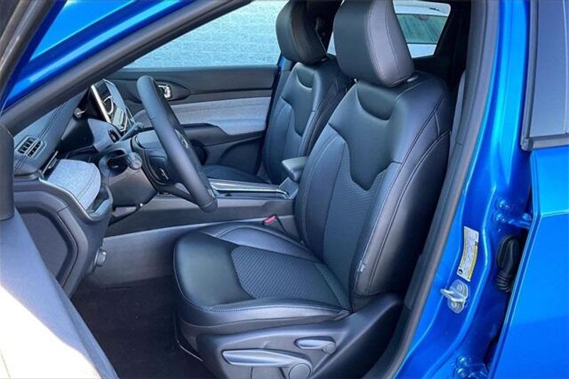 New 2026 Jeep Compass Latitude Altitude 4x4Image 8