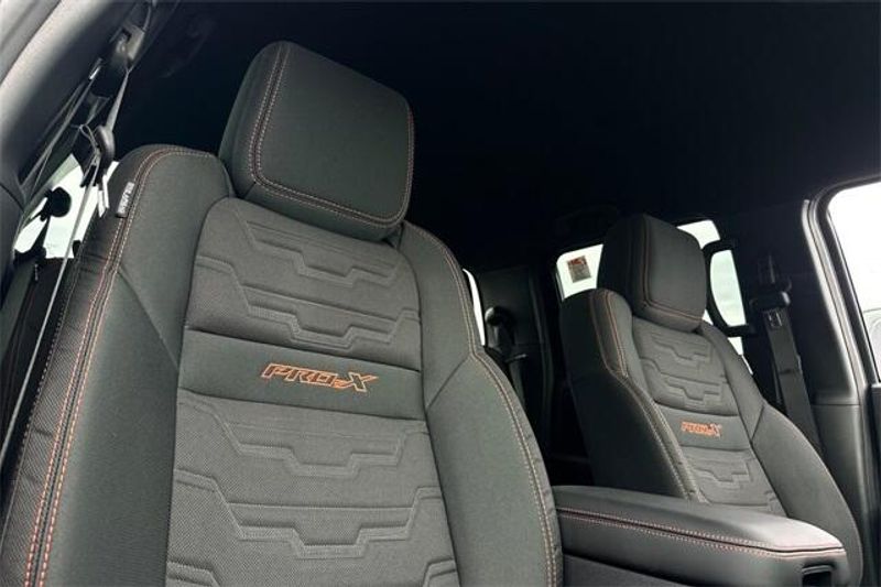 New 2025 Nissan Frontier PRO-XImage 13