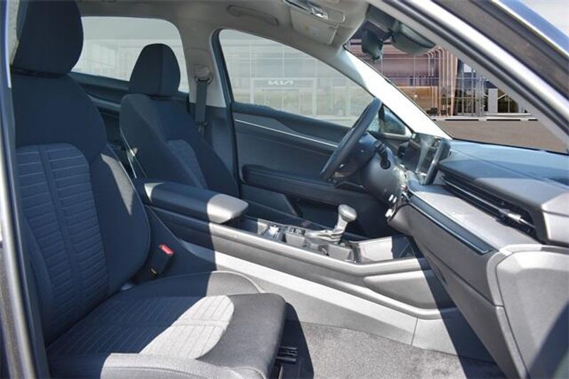 2025 Kia K5 LXSImage 12