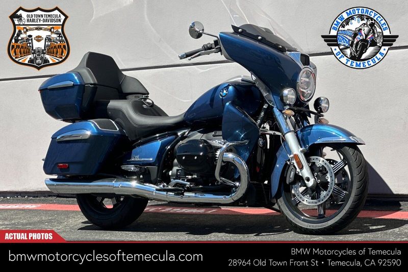 2023 BMW R 18 Transcontinental in a GRAVITY BLUE METALLIC exterior color. BMW Motorcycles of Temecula – Southern California (951) 506-6903 bmwmotorcyclesoftemecula.com 