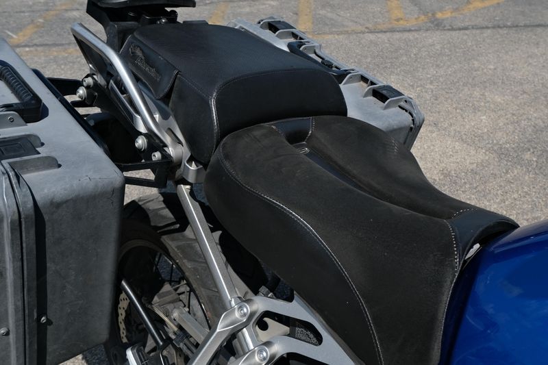 USED 2012 YAMAHA SUPER TENERE Image 15