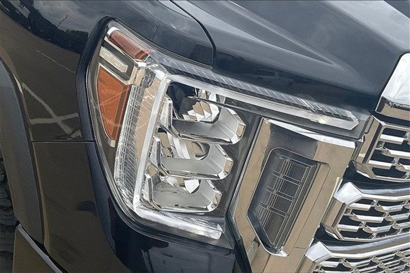 2022 GMC Sierra 2500HD DenaliImage 28